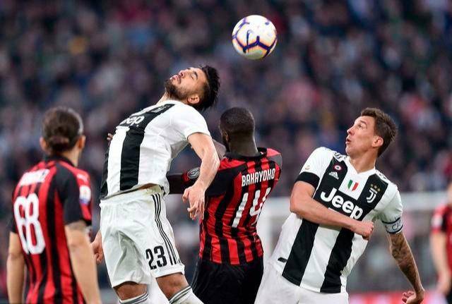  维拉公园球场现惨案，阿斯顿维拉五球横扫谢菲尔德联队  